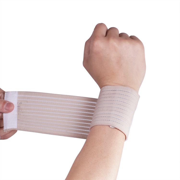 Adjustable elastic wrist support