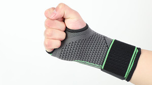 Conpression Wrist and hand Sleeve for Sports