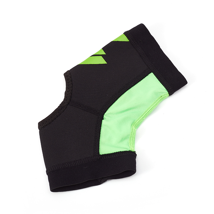 Ankle Compression Brace for Men and Women  Running Workout China Factory 3645